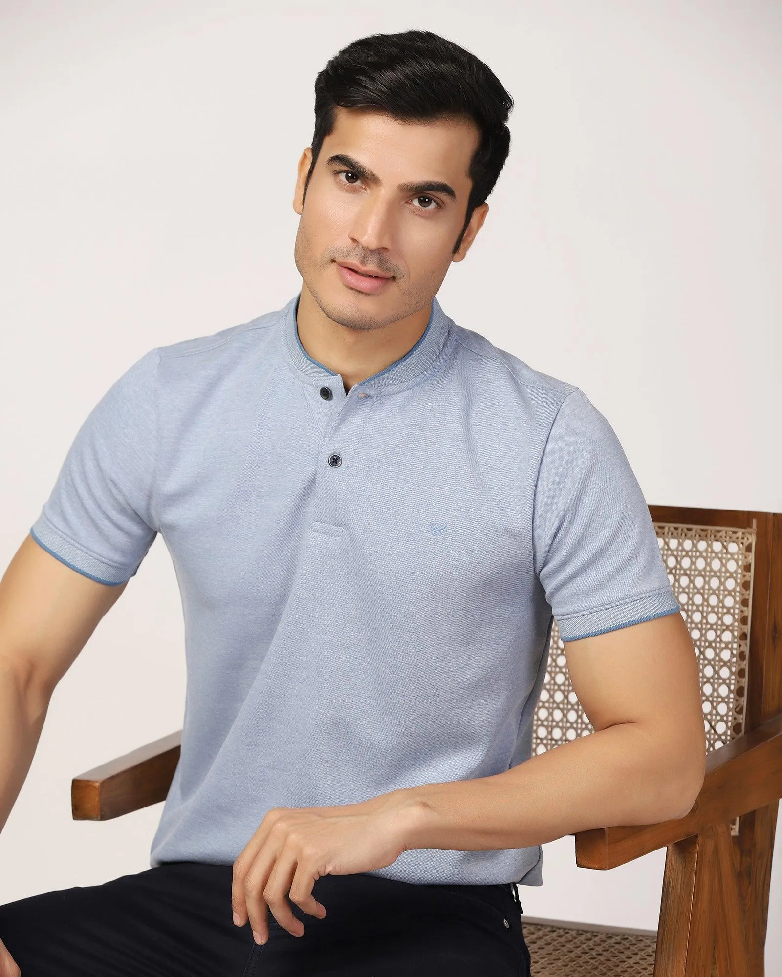 Henley Collar Blue Solid T-Shirt - Fredy