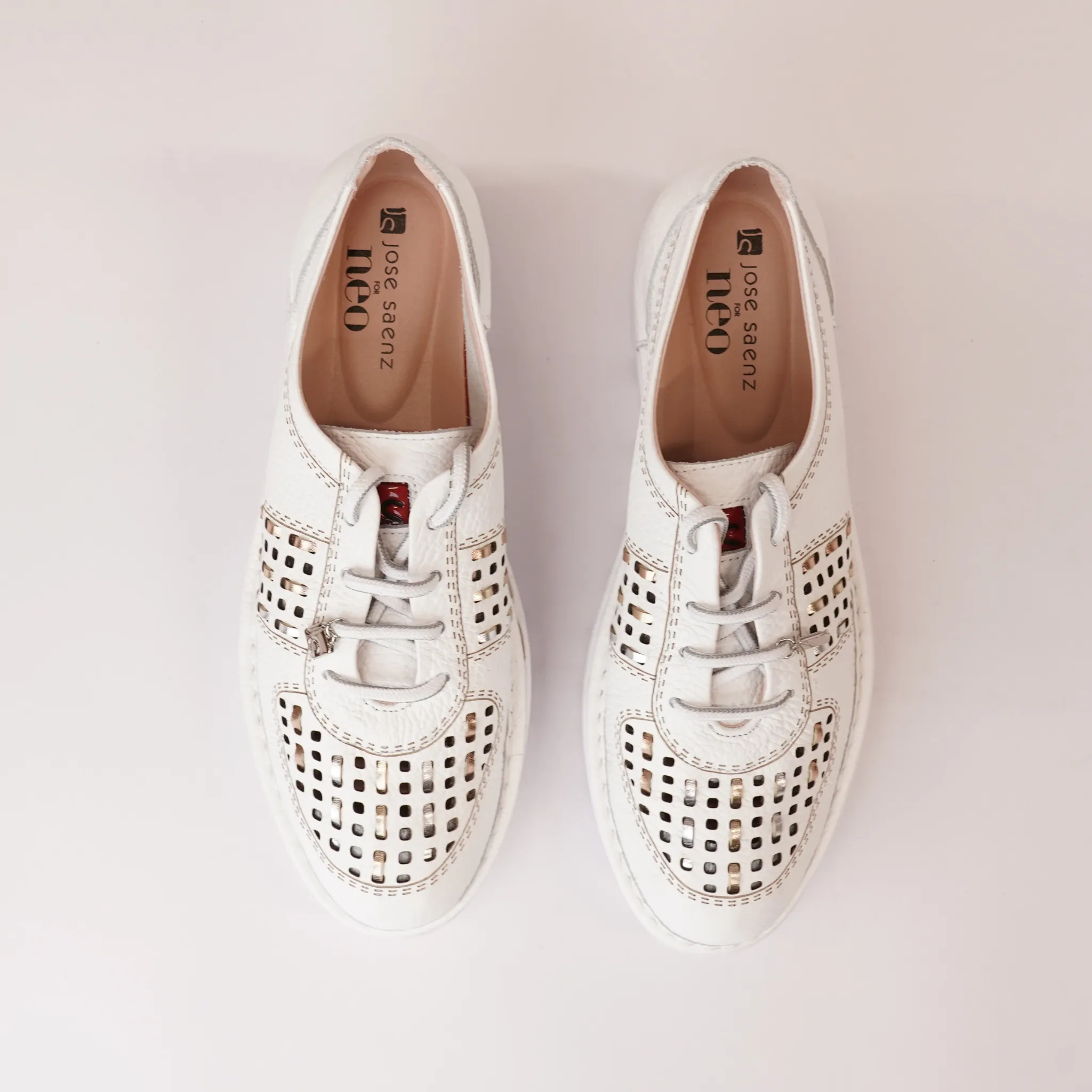 Js-4423 White/ Multi Leather Sneakers