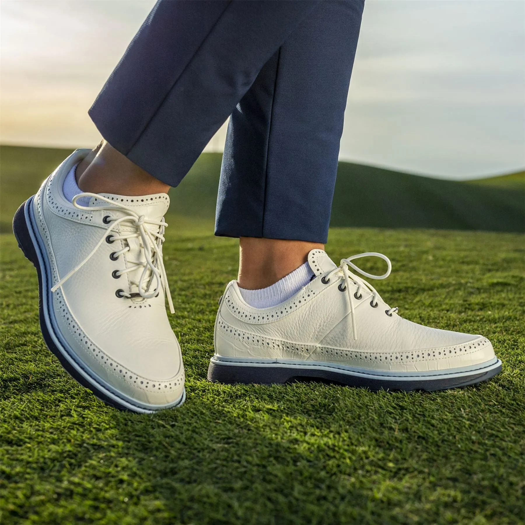 MC80 Spikeless Golf Shoes White/Navy - AW24