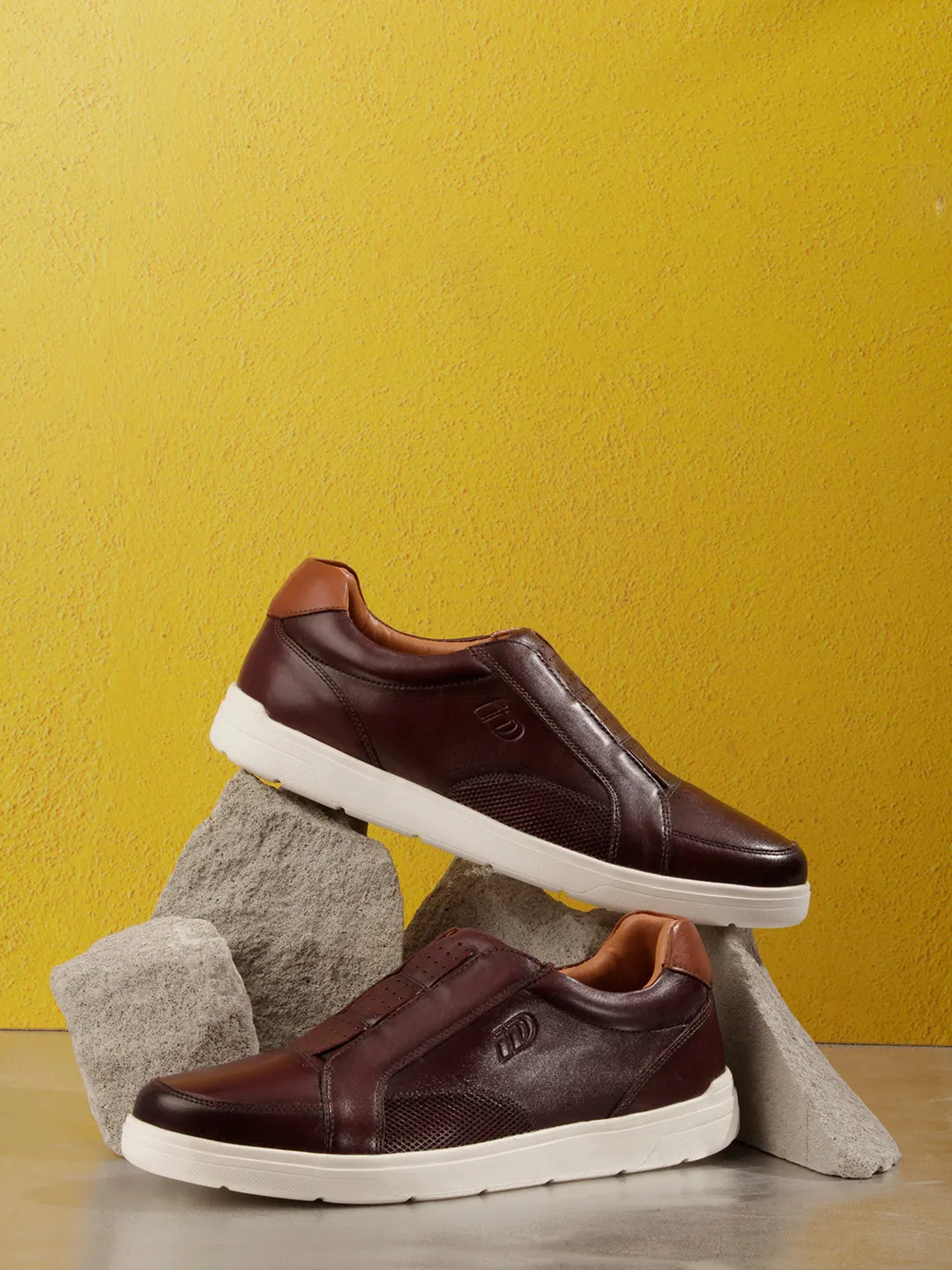 Men Wine Leather Sneaker (ID3088)