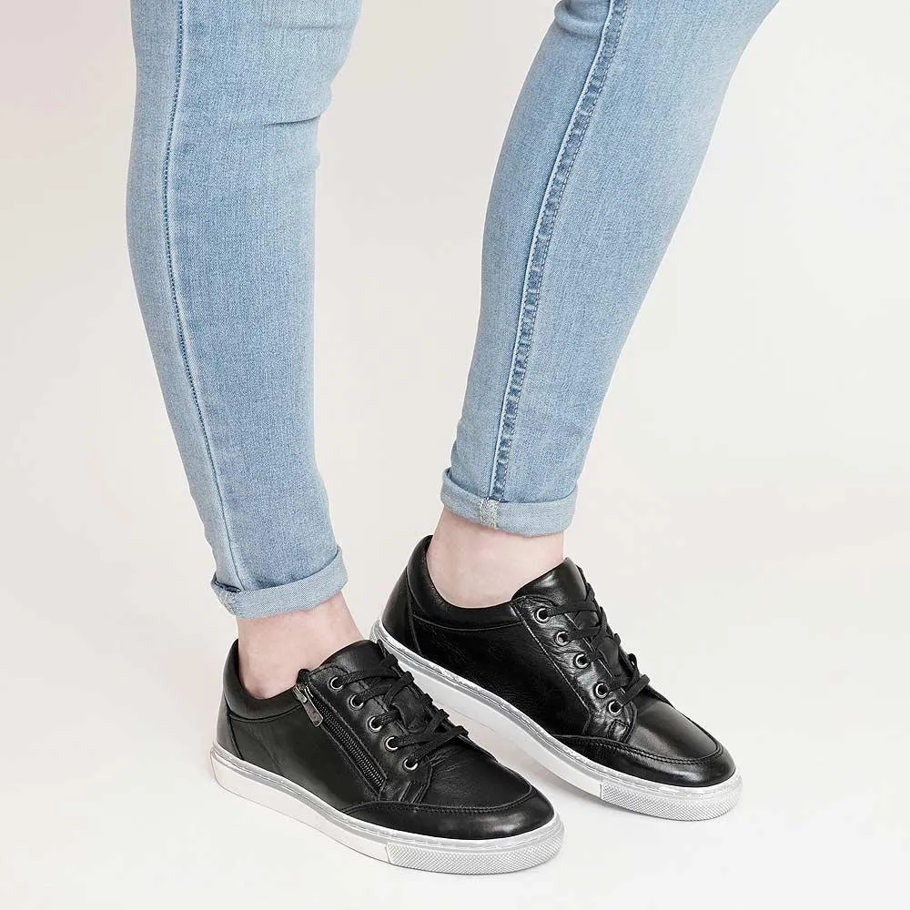 Ronnie Black Leather Sneakers