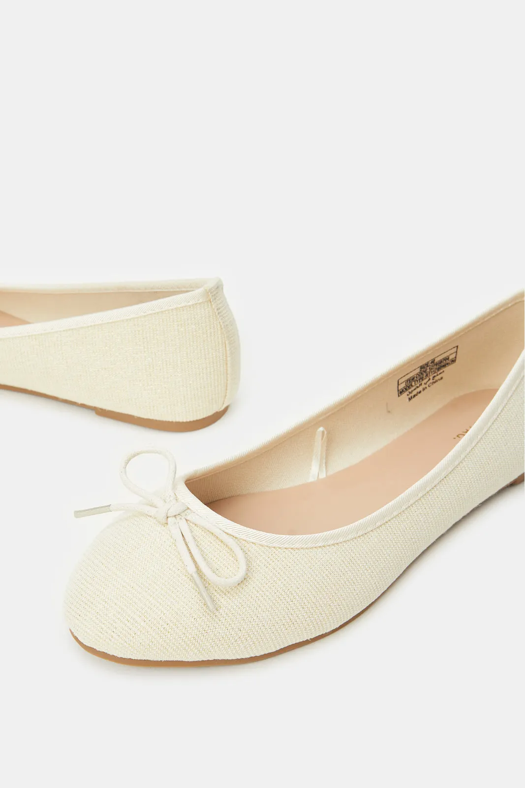 Women Ivory Linen Ballerina