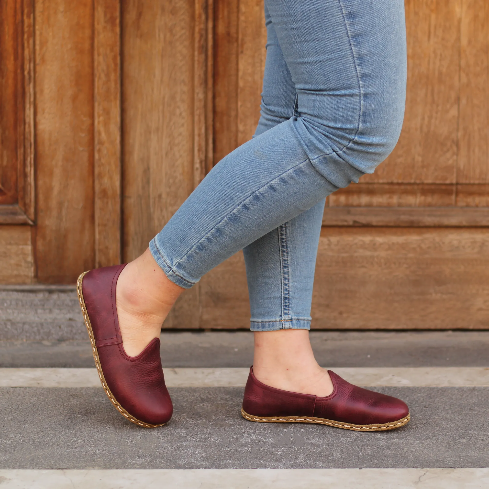 Women's Barefoot Grounding Shoes - Burgundy